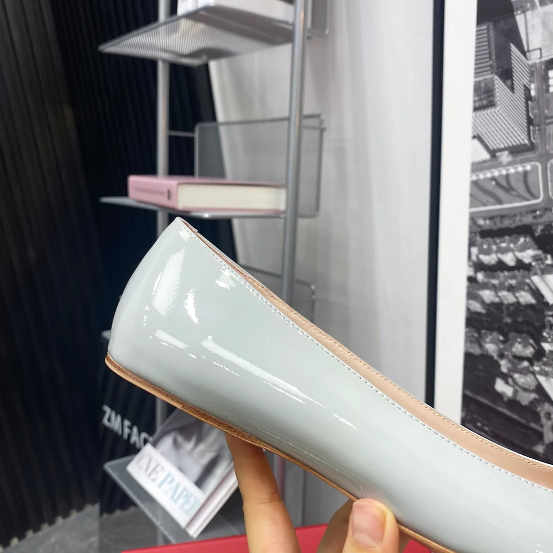 Ботинки RV с плоской подошвой и квадратным носком - светло-голубые