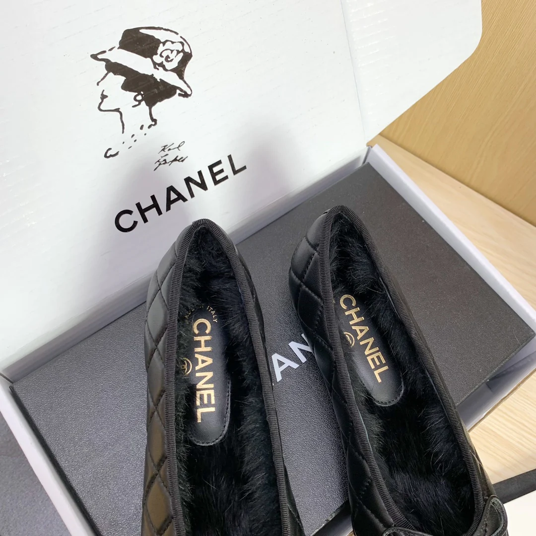 Chanel - Классические балетки - Вариант с кроличьим мехом - Черный с ромбовидным узором