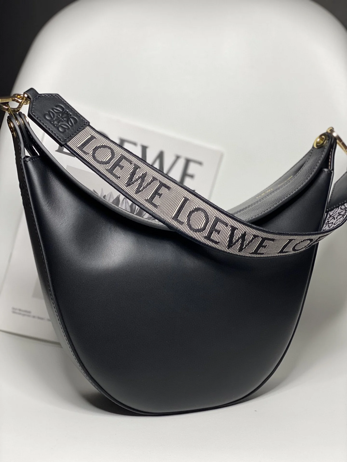 Сумка Loewe Luna Collection Moon Bag - 1