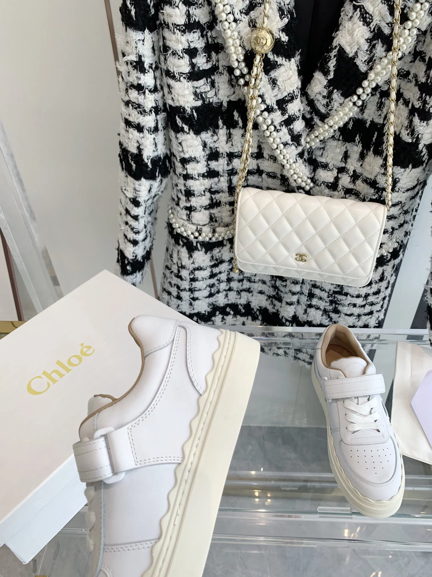 Chloe - Белые кожаные кроссовки на платформе