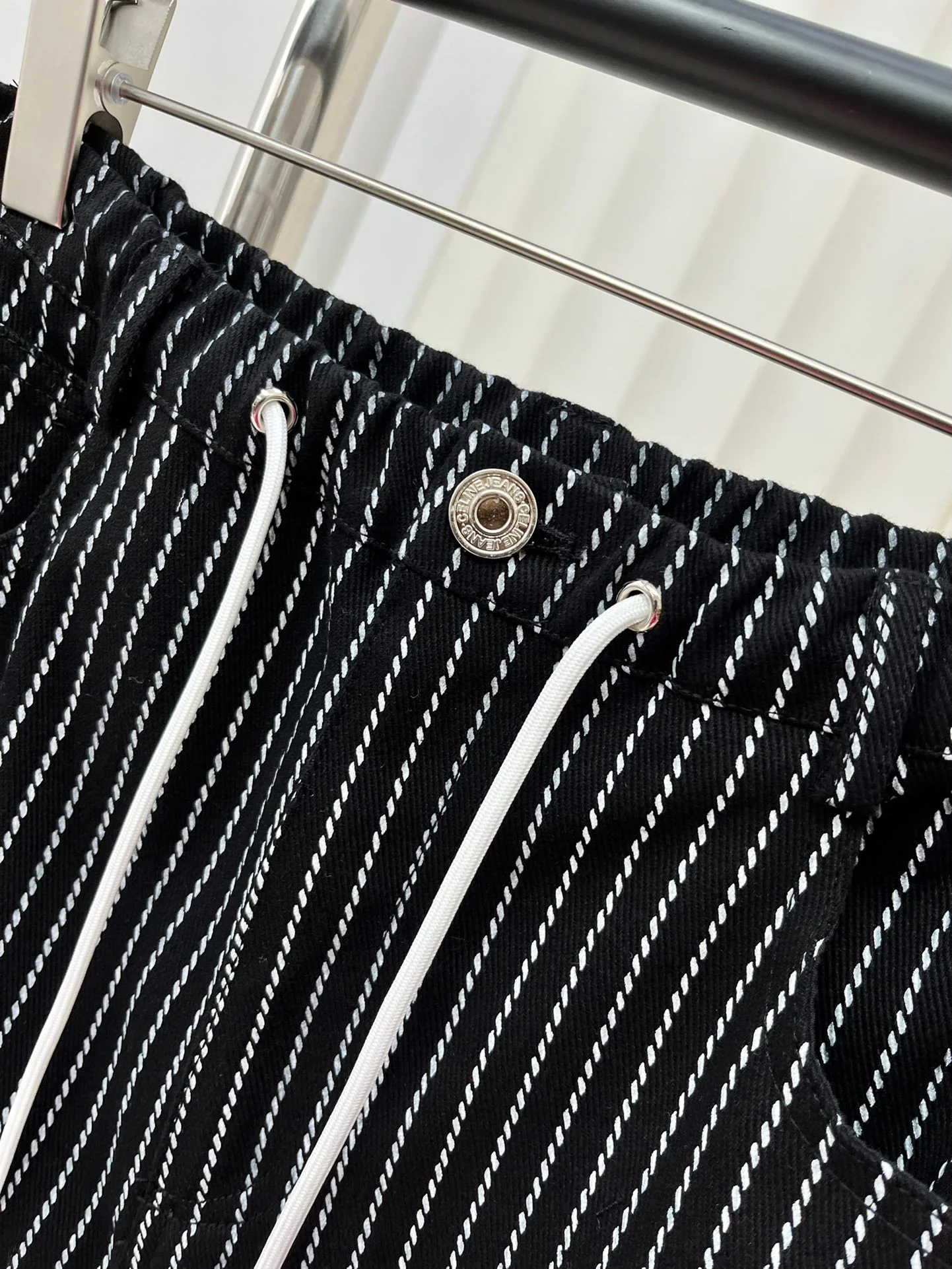 Celine-2403 - Простые и стильные повседневные брюки