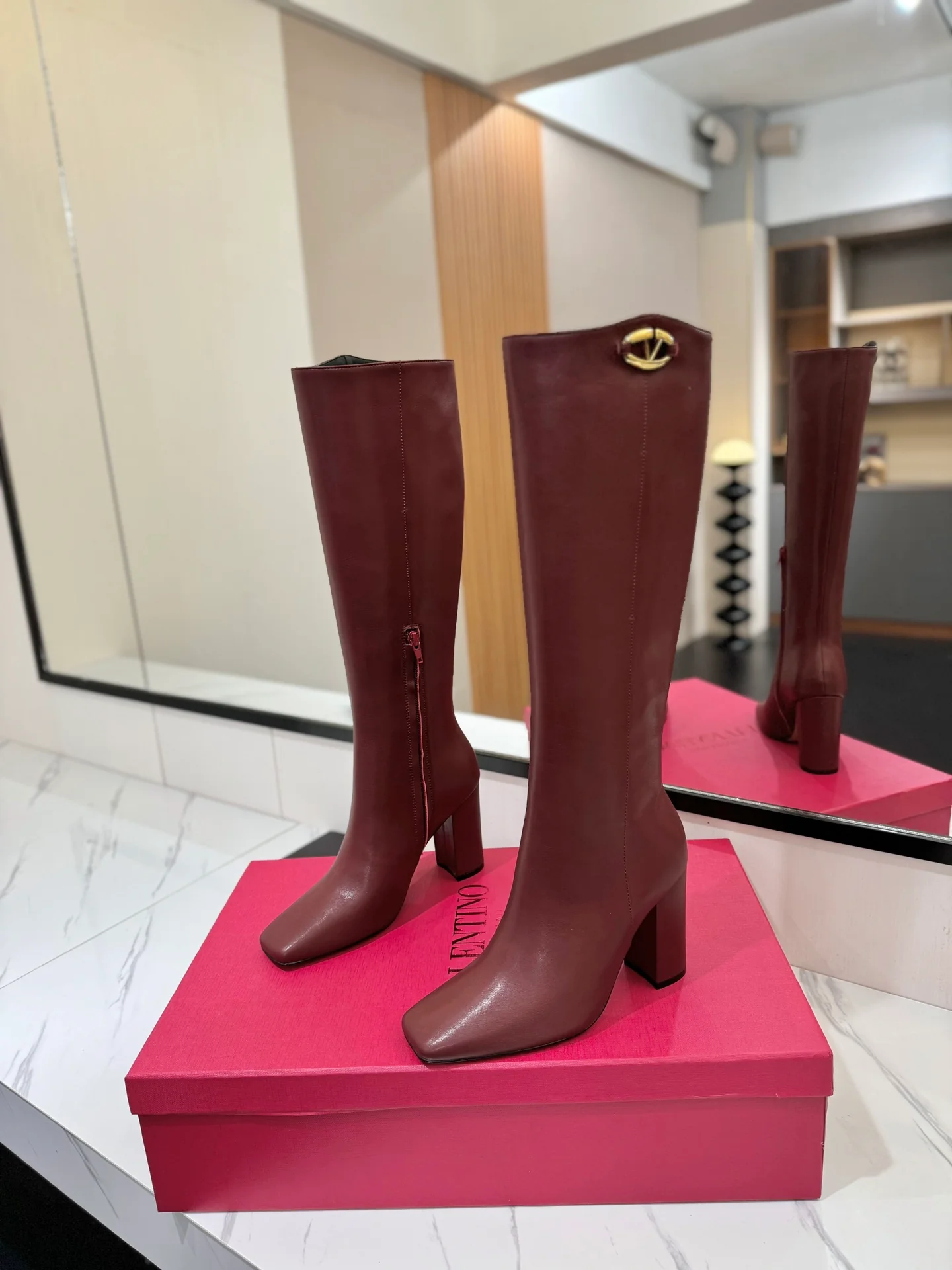 Высокие сапоги Valentino 2024 - Кофейно-коричневый