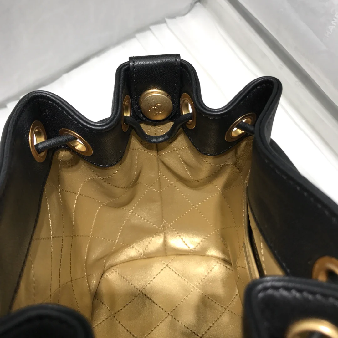 Сумка-ведро Chanel 2020 Métiers d'Art