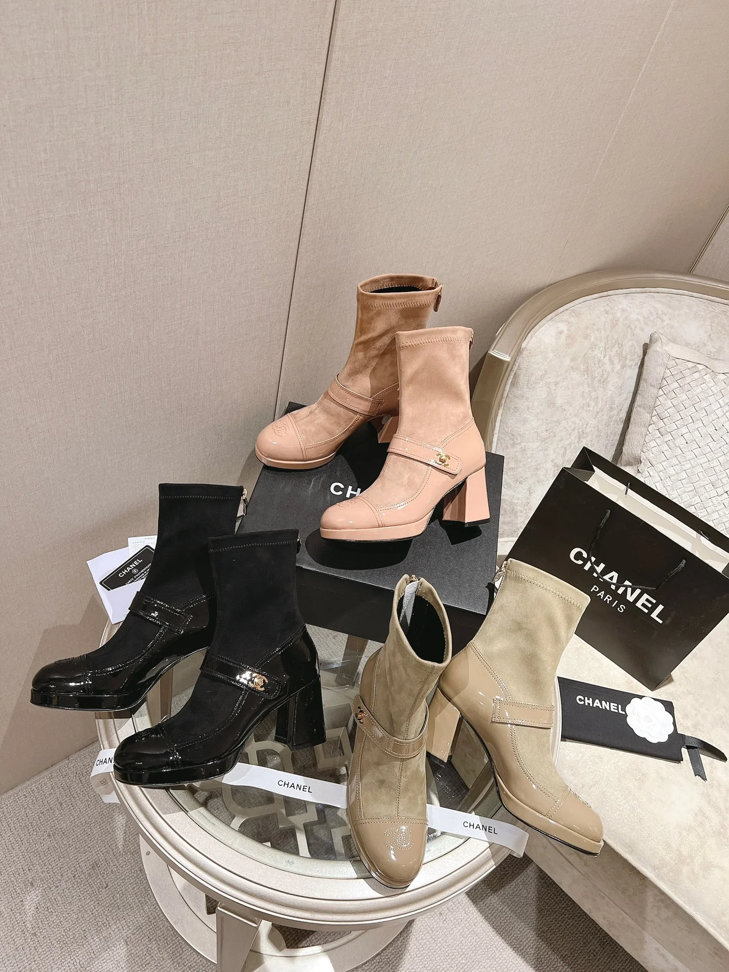 Унисекс лоферы Chanel в стиле показа на парижском подиуме, черные.