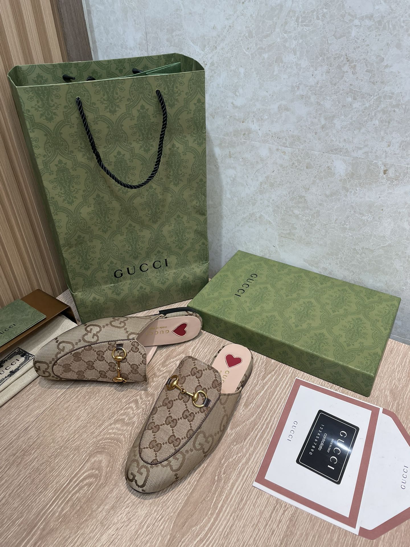 Мюли/тапочки Gucci в форме сердца