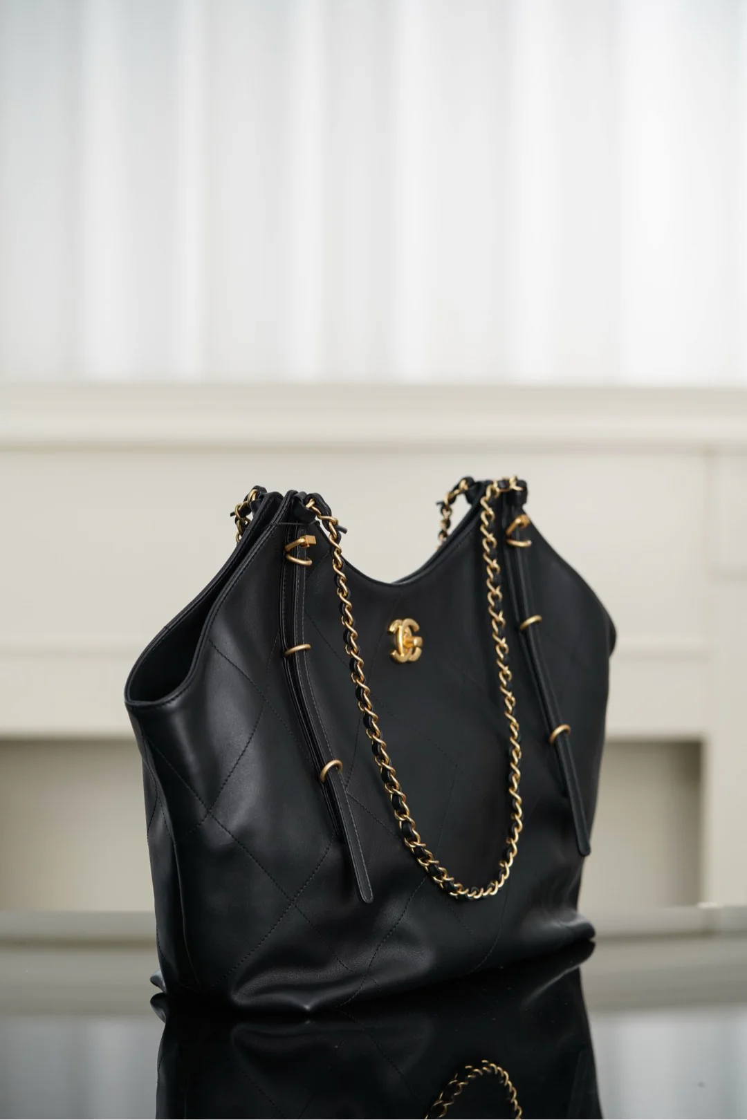 Маленькая сумка Chanel 25stote - черная