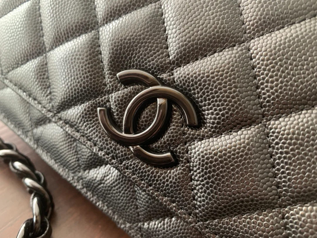 Chanel WOC - Черная кожа с зернистой текстурой - Черная пряжка