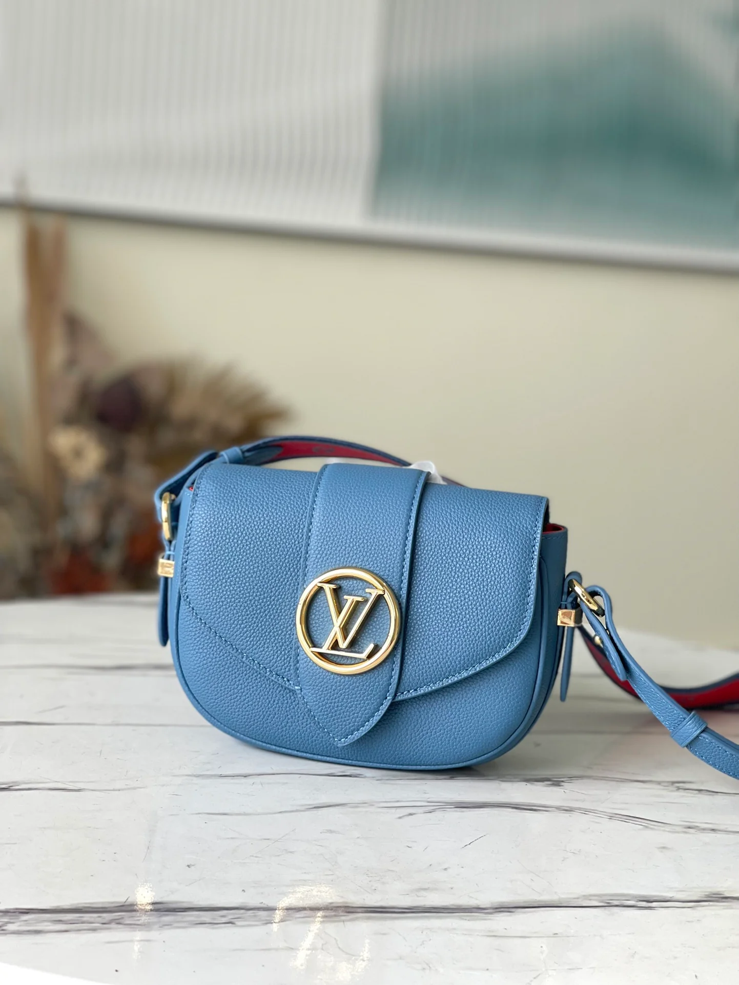 m58964-LV-pont-9-soft-small handbag-blue