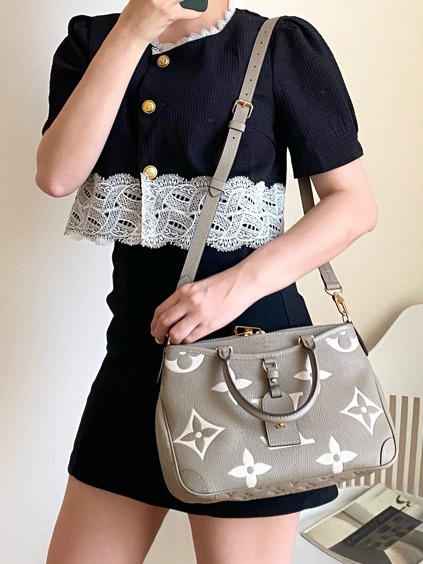 m46585-LV-Trianon сумка-абрикос-маленькая