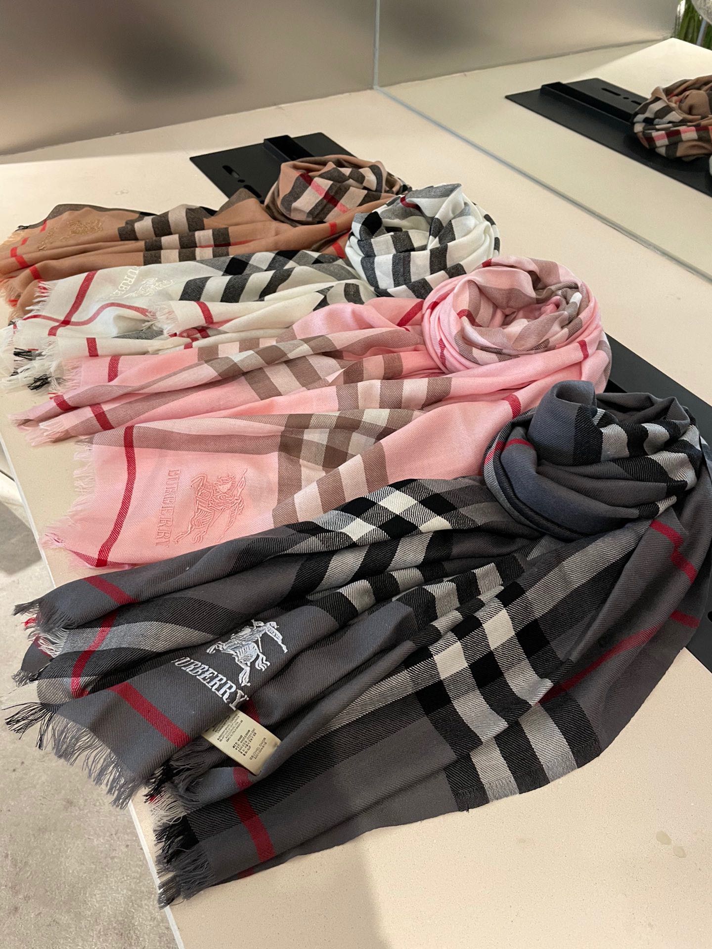 Шерстяной шарф Burberry в клетку - 70-200 см