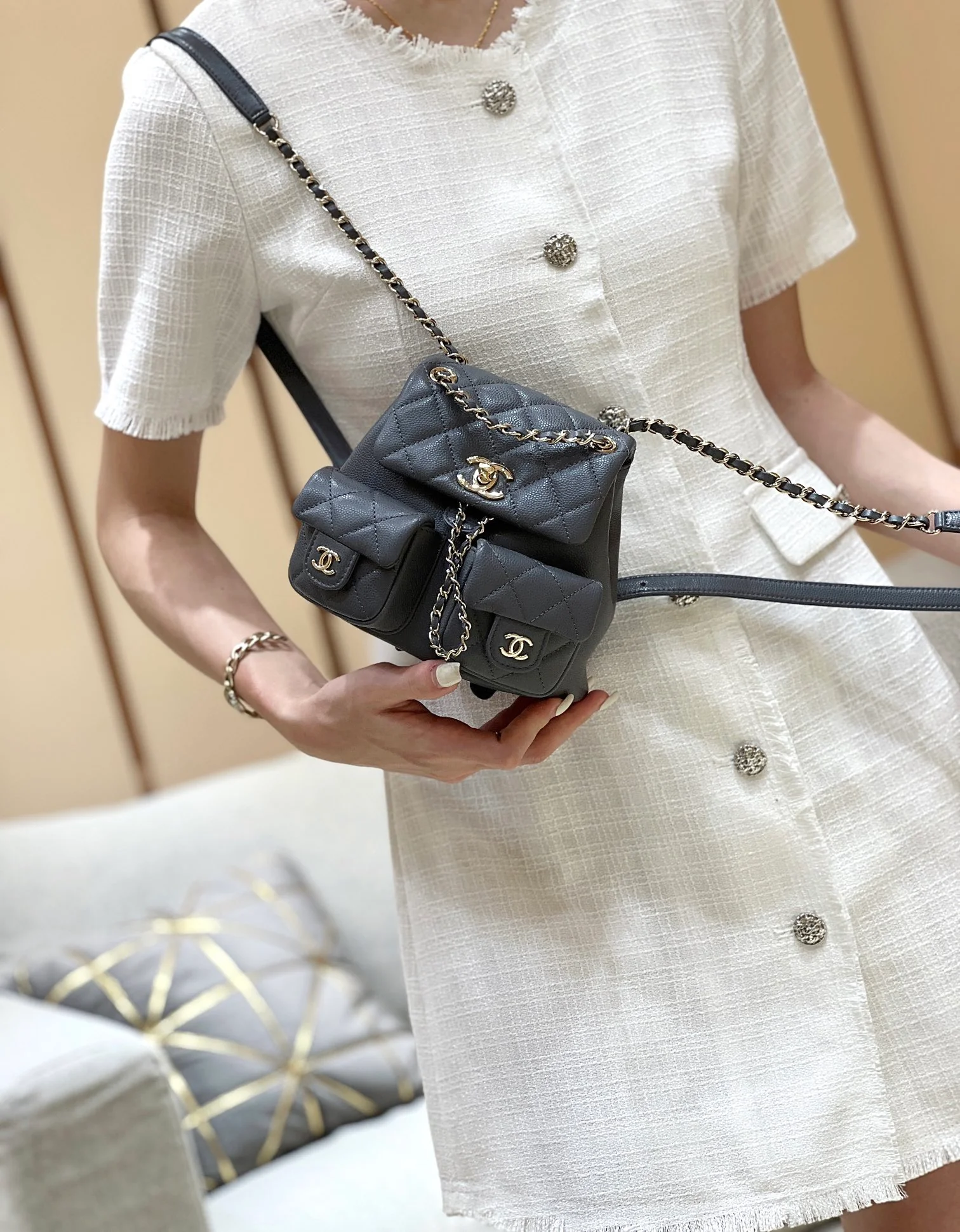 Рюкзак Chanel 24a-duma Frog, маленький, серый.