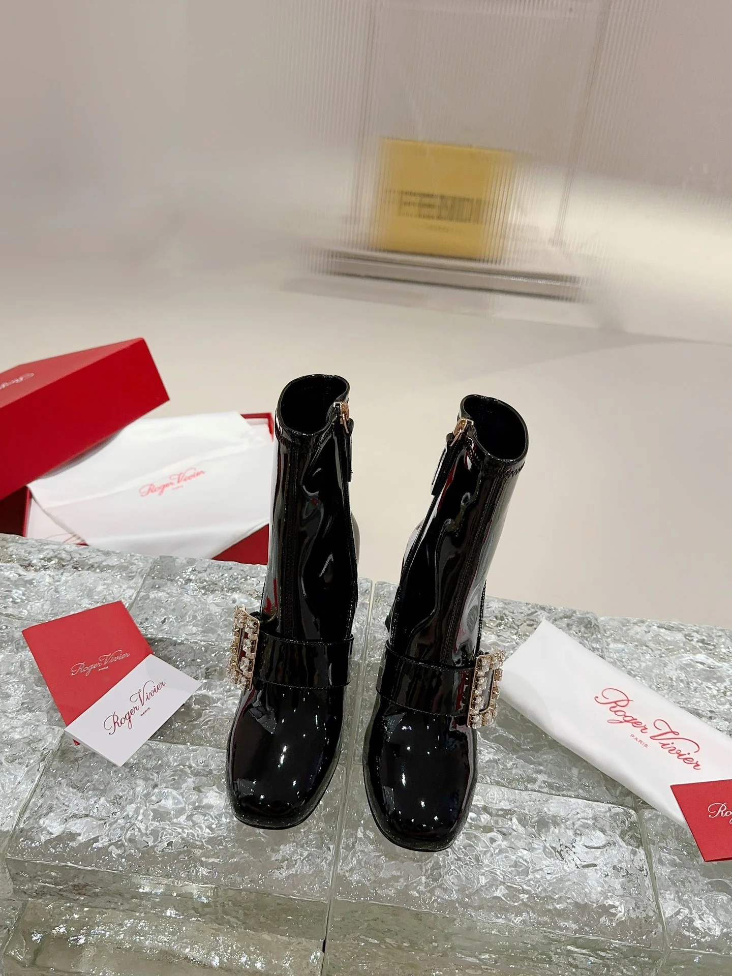 Туфли с квадратным носком и пряжкой - 2024 - Ботильоны на высоком каблуке с металлической пряжкой - Черные