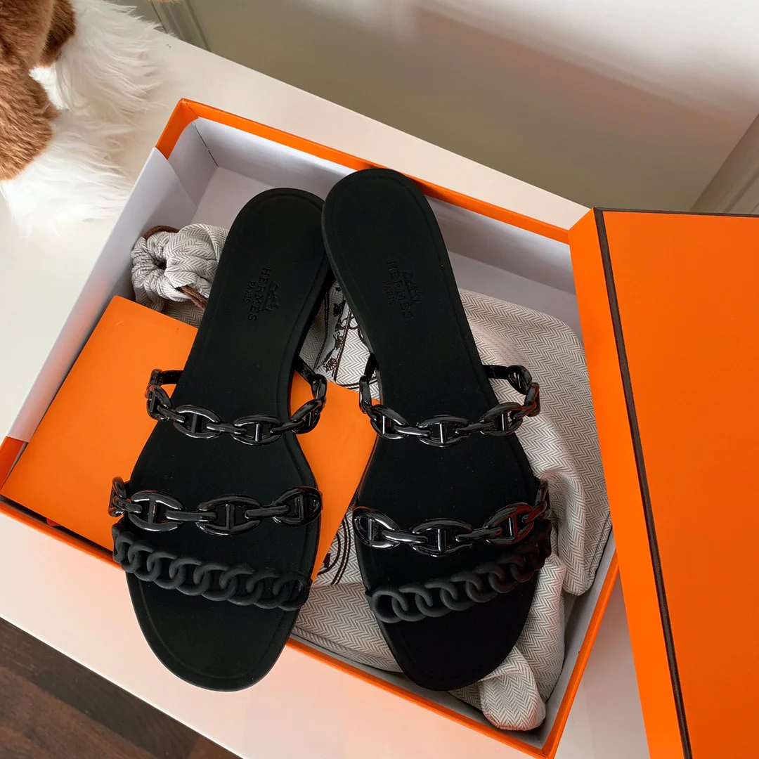 Hermes - Туфли с цепочкой в ??виде свиного носа - 1