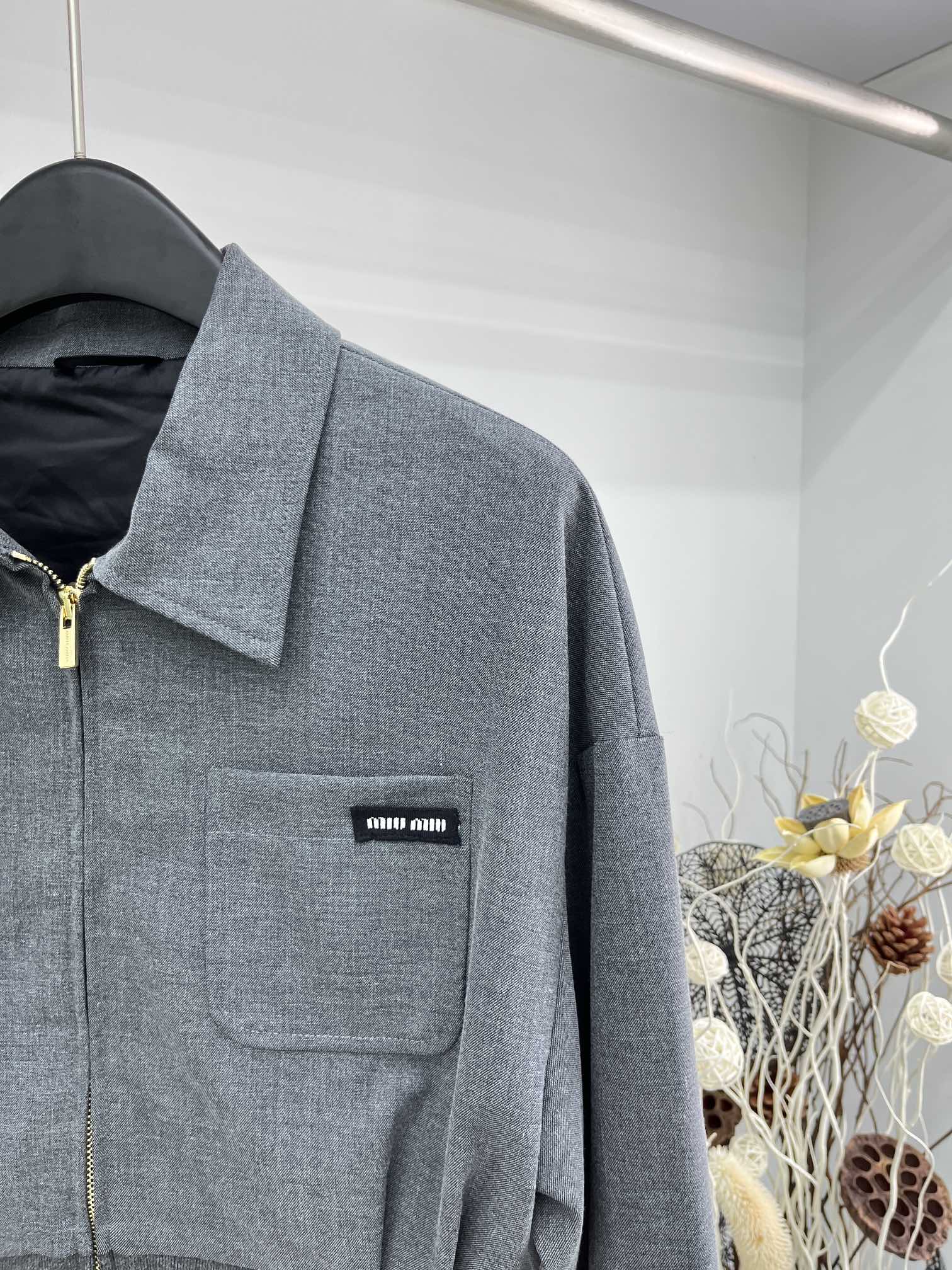 Miu Miu-2404 - Изысканный жакет с высокой талией