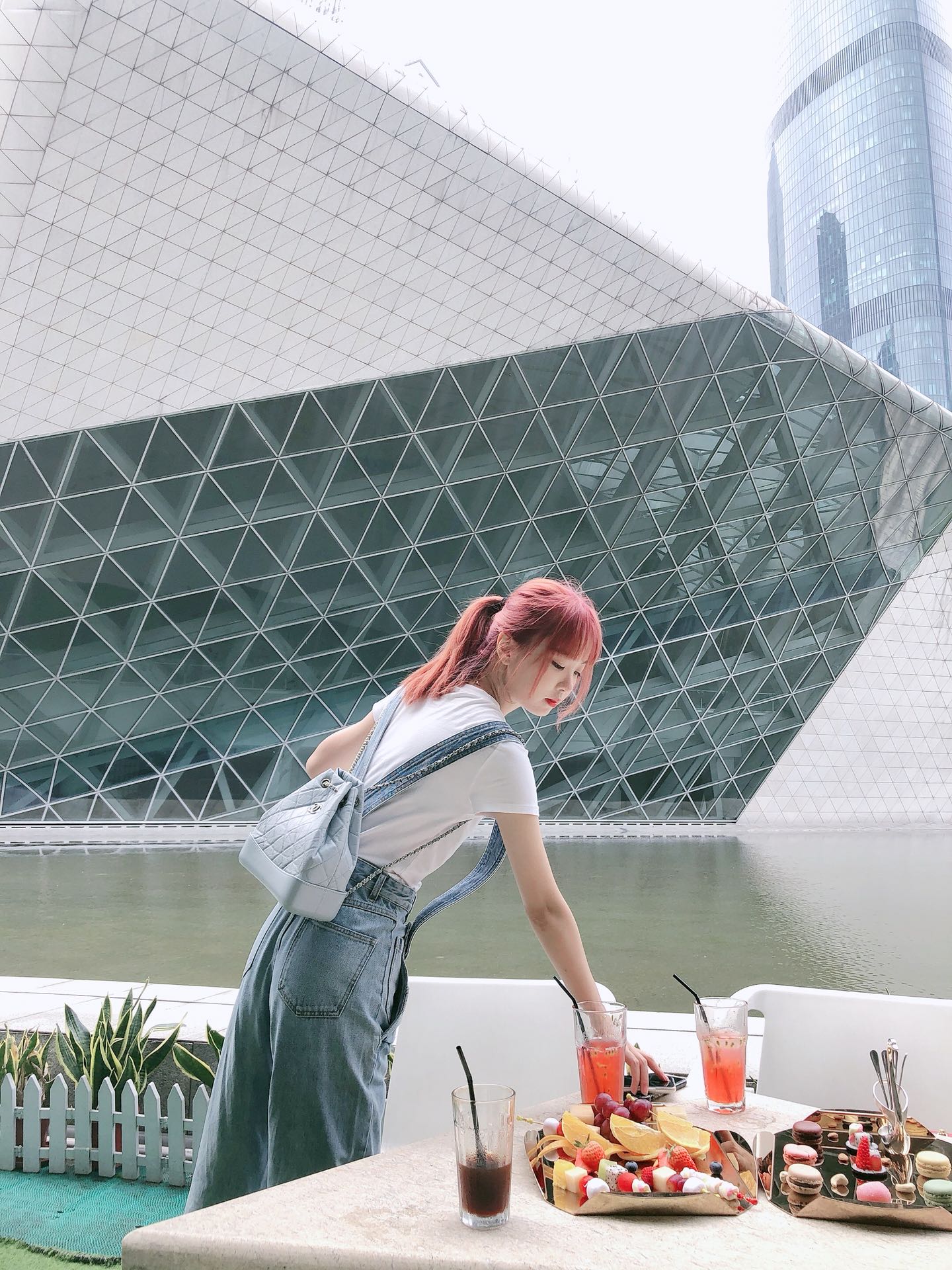 Chanel - Изображение рюкзака взято из интернета (для справки)