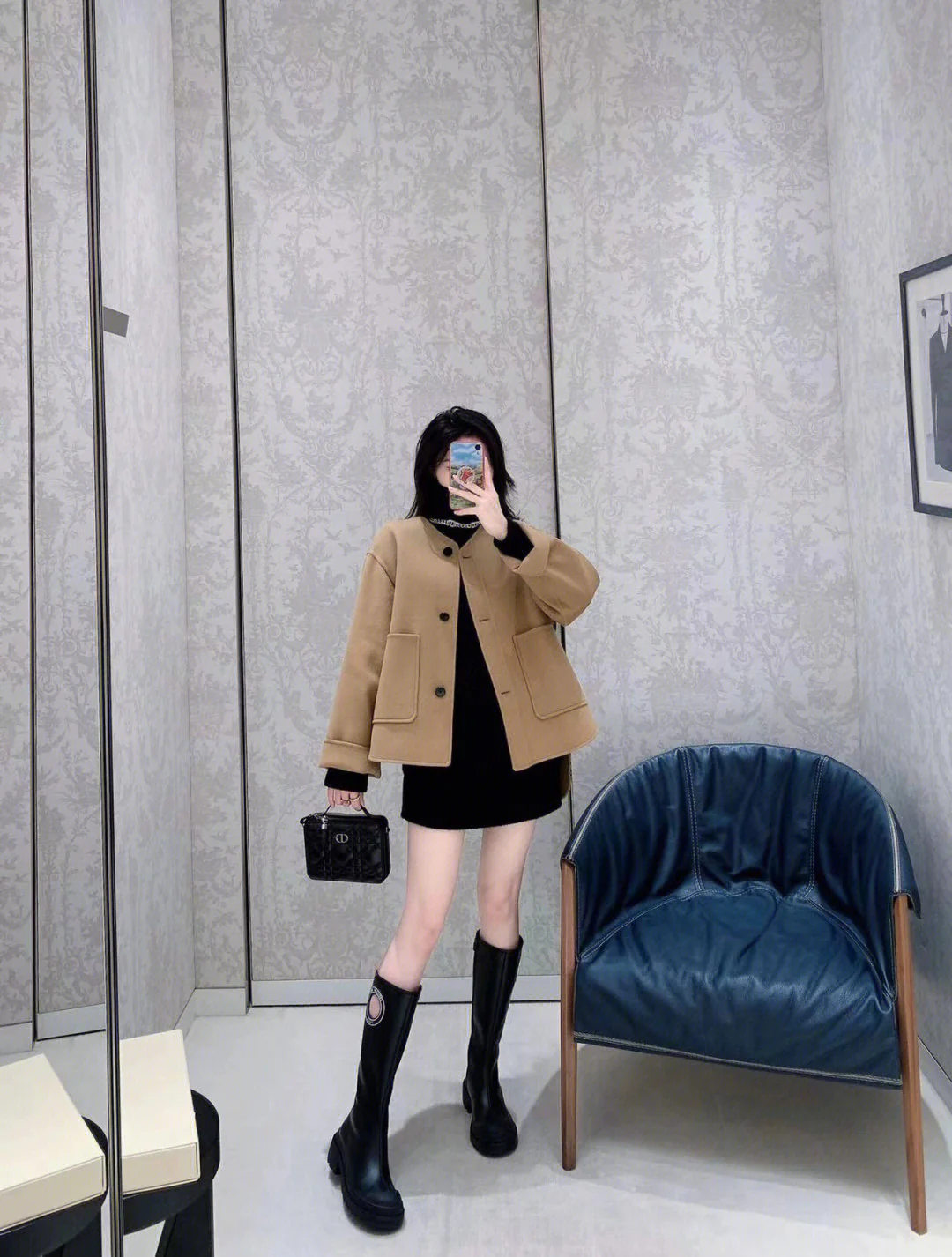 Новинка сезона осень/зима 2022 от Dior — Ботинки на платформе — Фотографии вживую