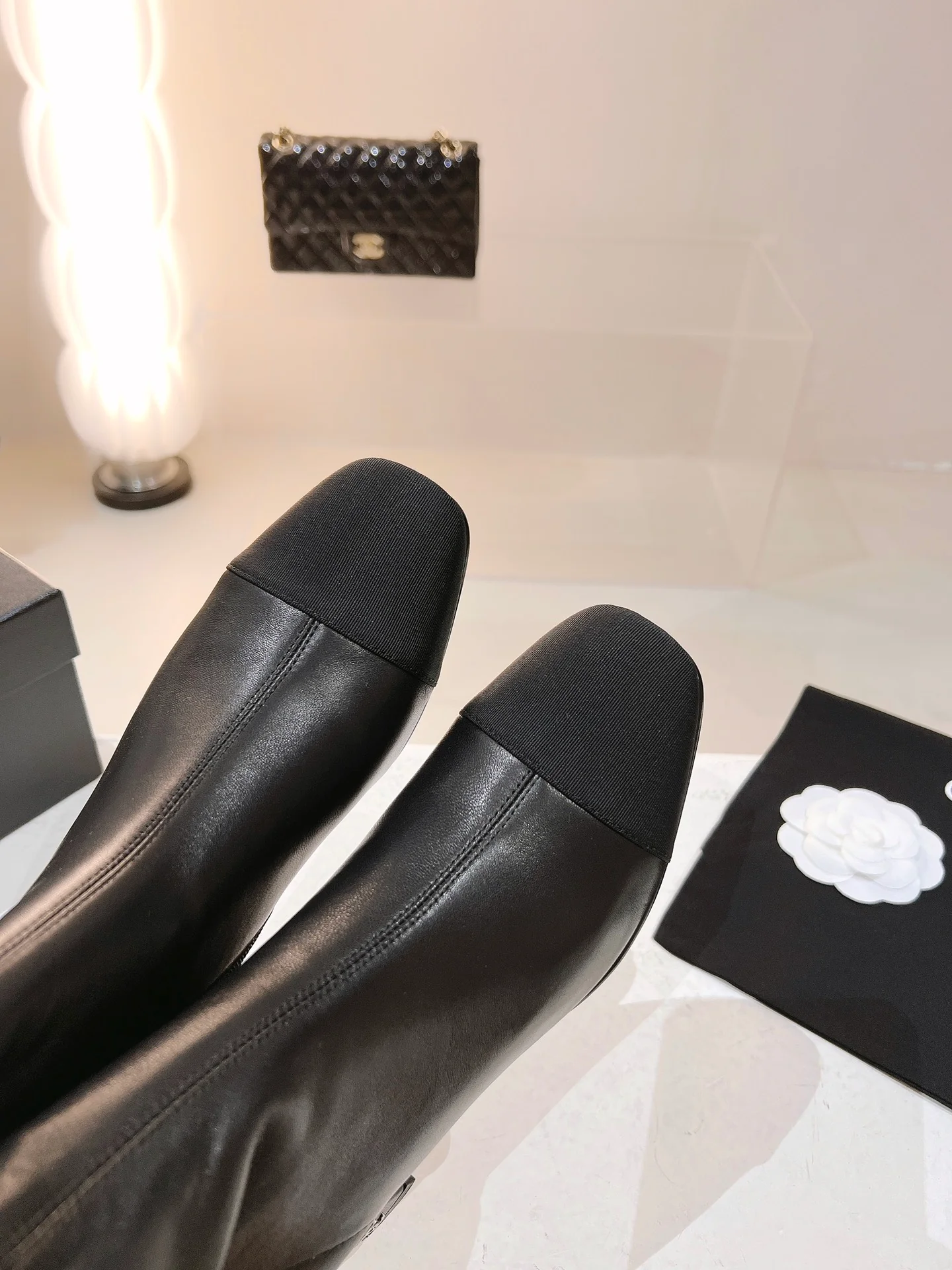 Новинка сезона осень/зима 2022 от Chanel - Ботильоны - Черные