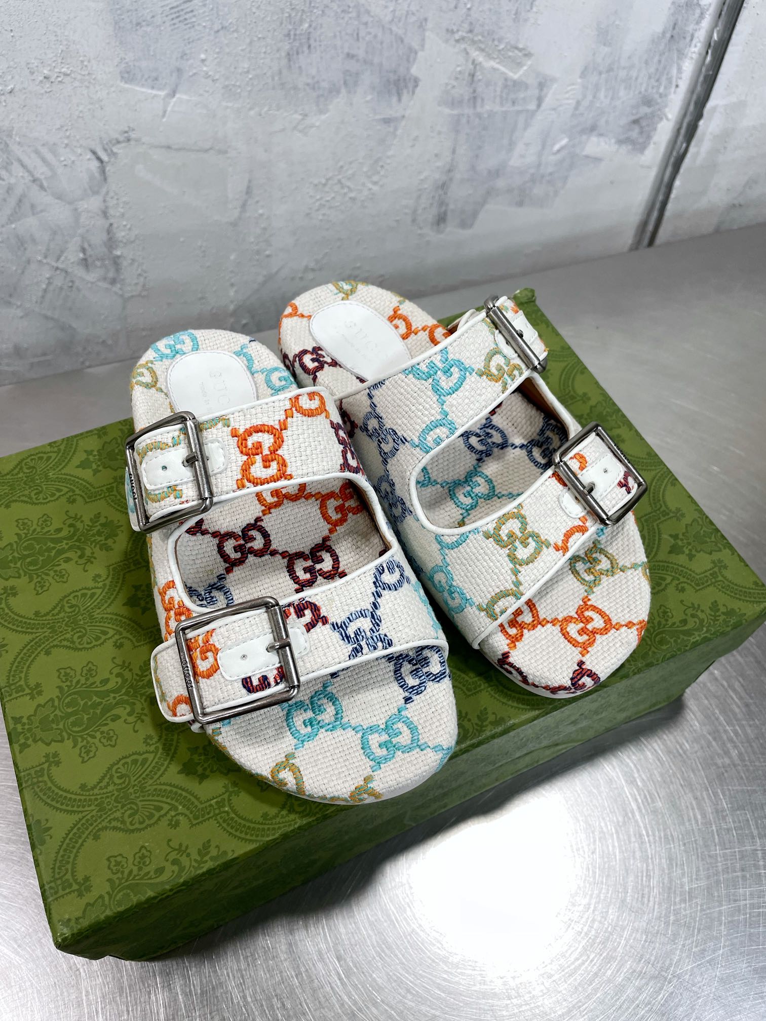 Биркенштоки Gucci