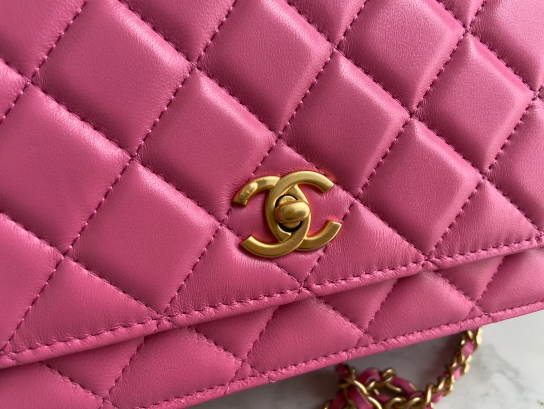 Chanel - Golden Ball WOC - Овечья кожа - 4