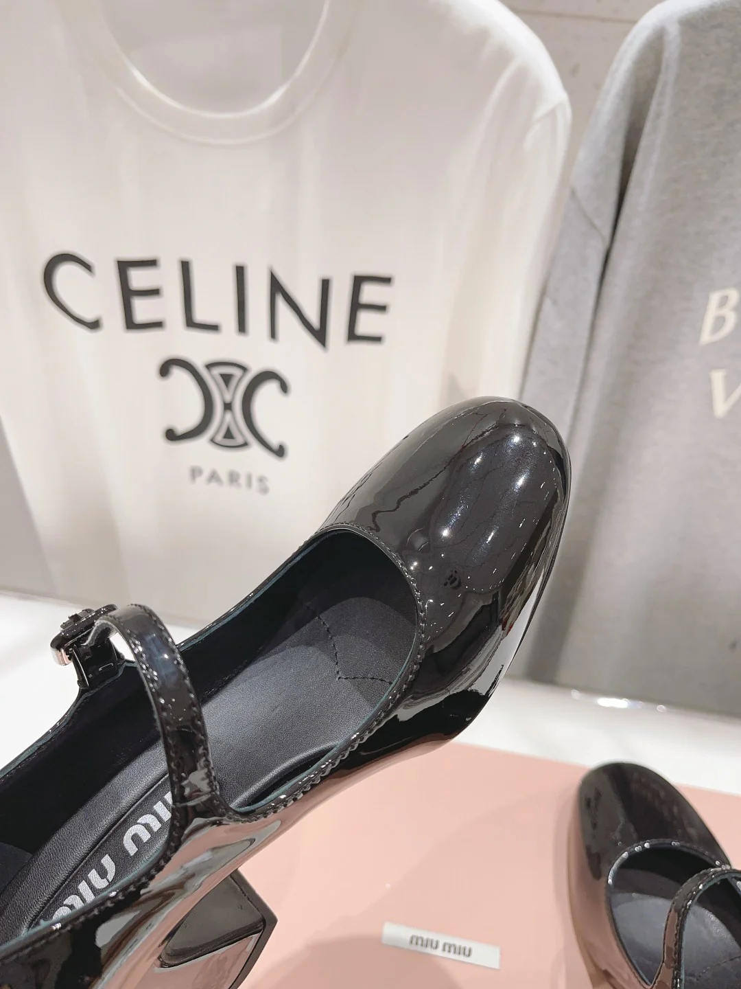 Коллекция Miu Miu 2023 года с подиума - Туфли ?Принцесса Мэри Джейн? - Черные