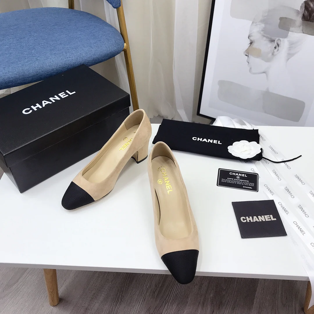 Туфли Chanel на массивном каблуке - Коллекция Métiers d'Art - Абрикос