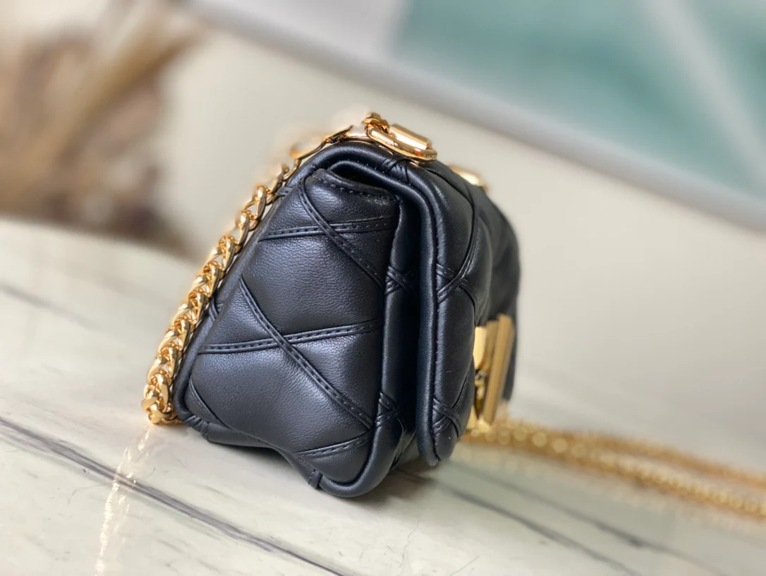 Сумка m23625-LV-pic0go-14, черная.