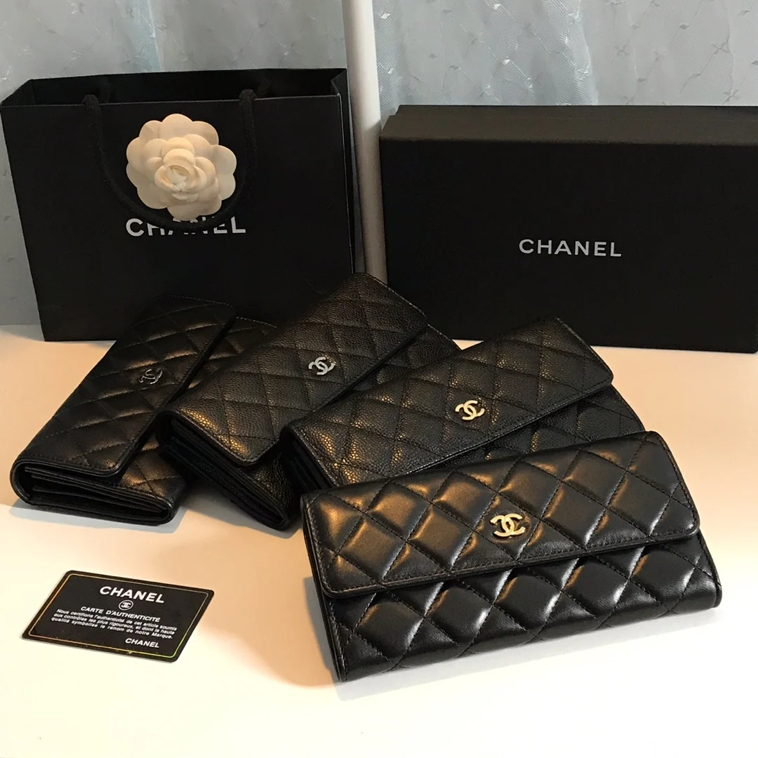 Коллекция кошельков-книжек Chanel CF