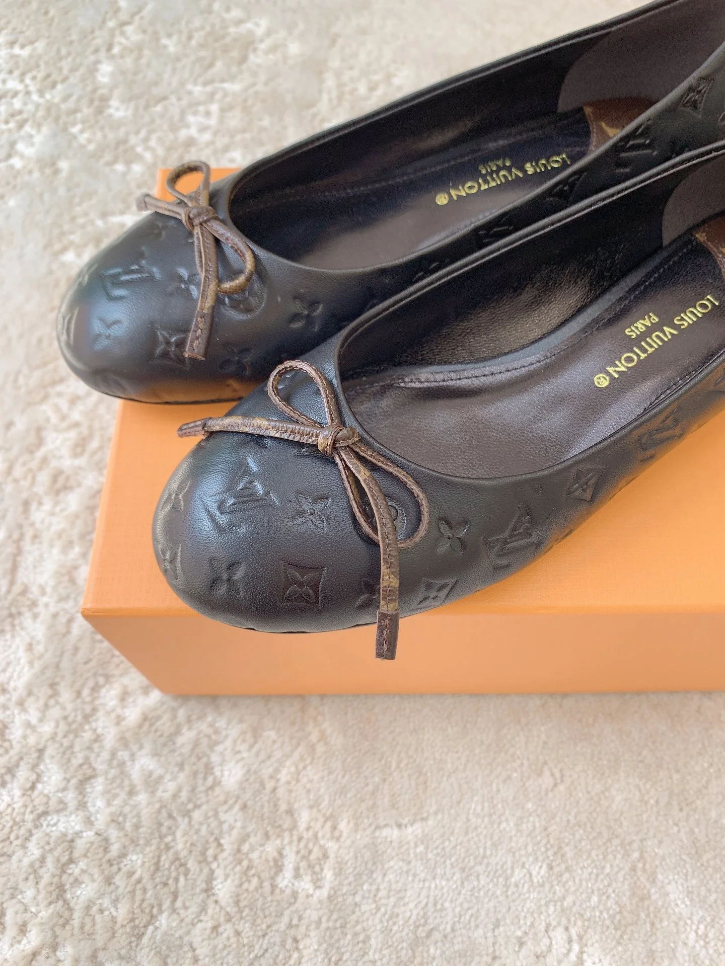 Новинка сезона весна/лето 2023 от LV - Балетки - Черные