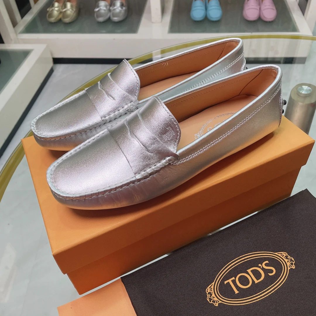 Tods - глянцевое серебро - лоферы - туфли без шнурков