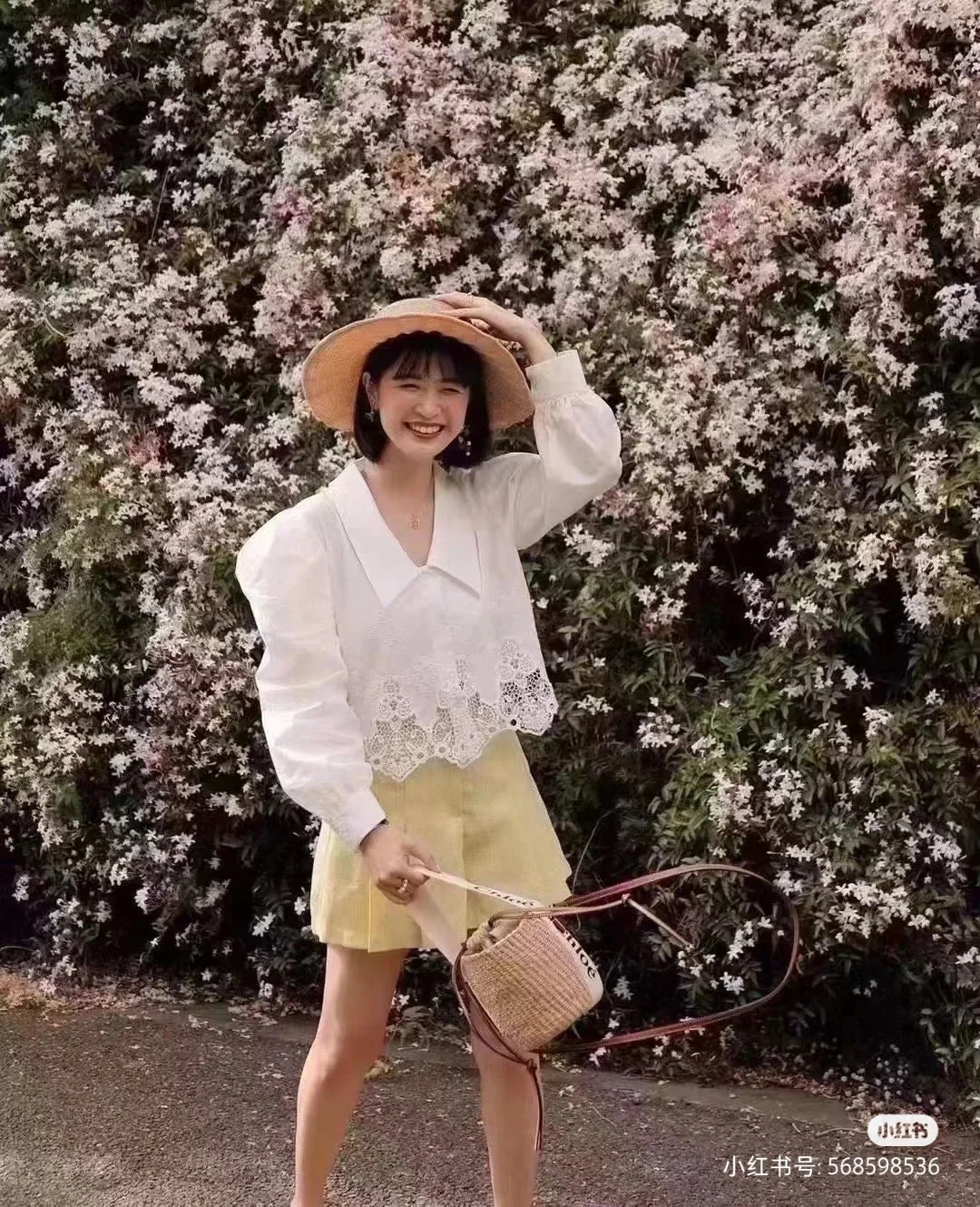 Chloe-small-woody-basket - white