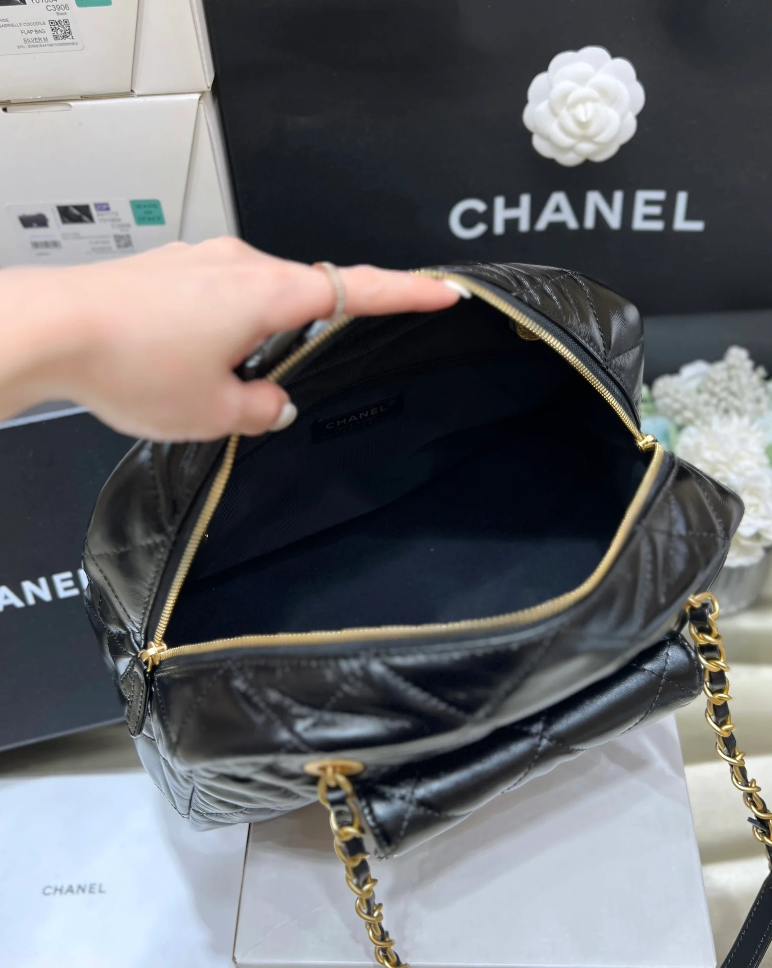 Сумка-боулинг Chanel Maxi - черная