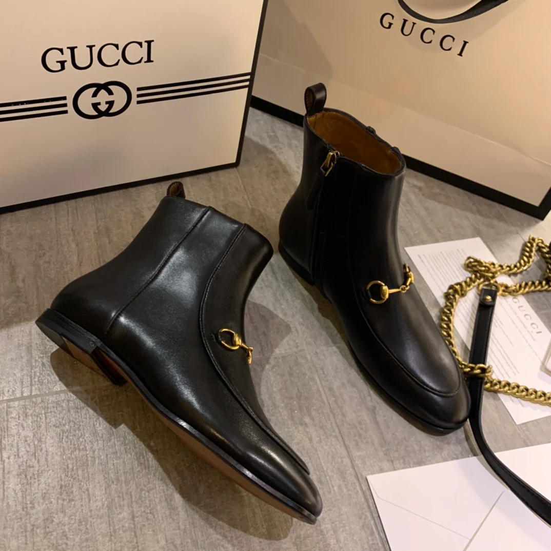 Ботильоны Gucci Street с пряжкой
