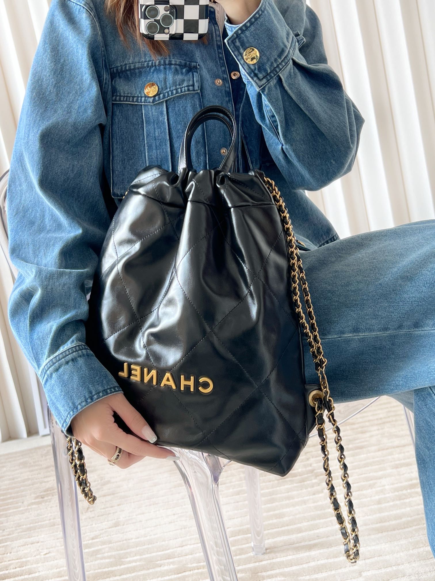 Сумка Chanel - Маленький рюкзак из телячьей кожи - Черный с золотой фурнитурой