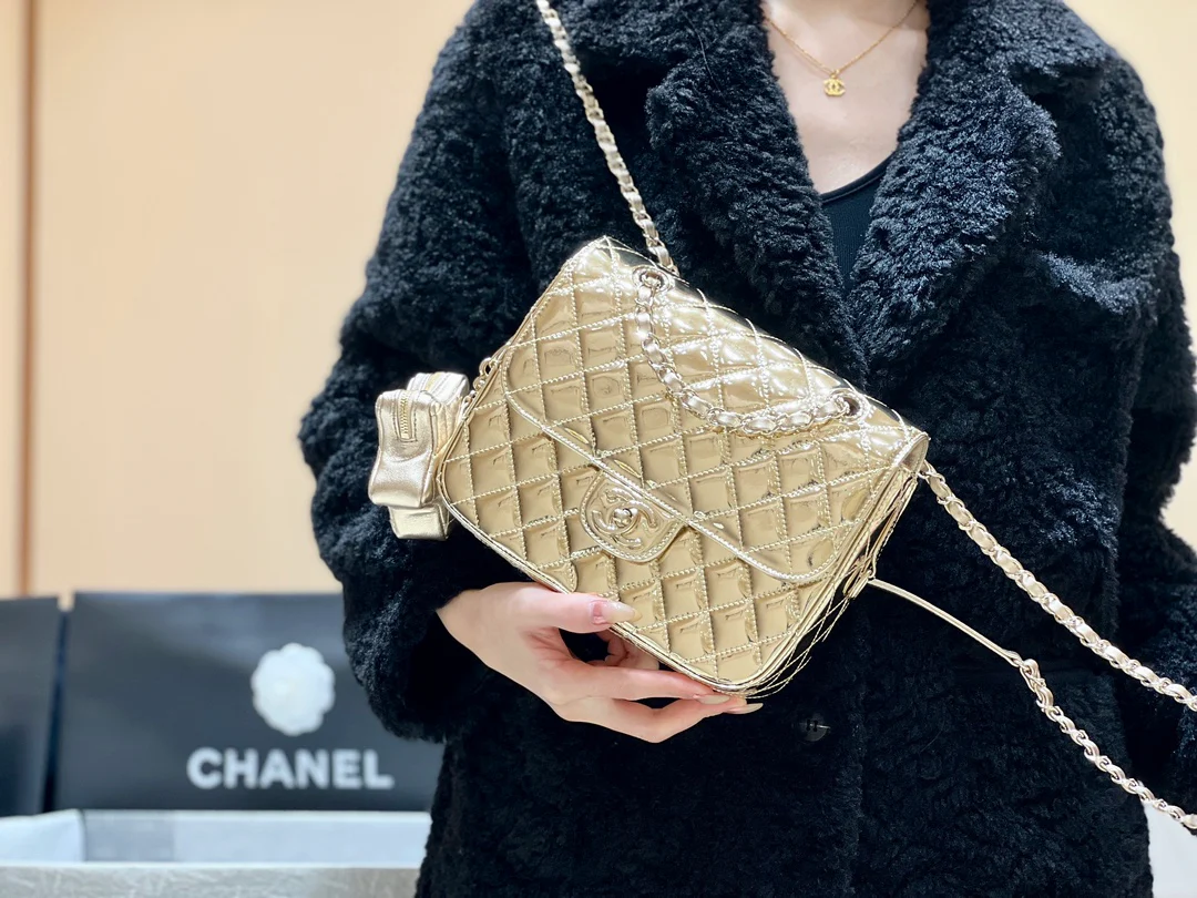 Рюкзак Chanel Early Spring Collection 24c - золотой