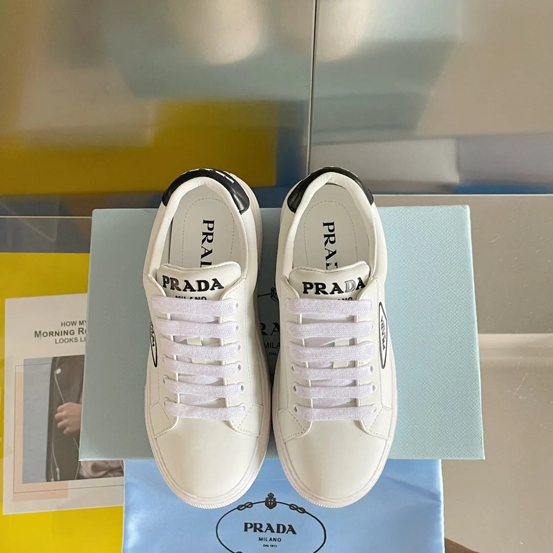 Новые поступления Prada ранней весной 2022 года - Повседневные туфли на платформе - 4