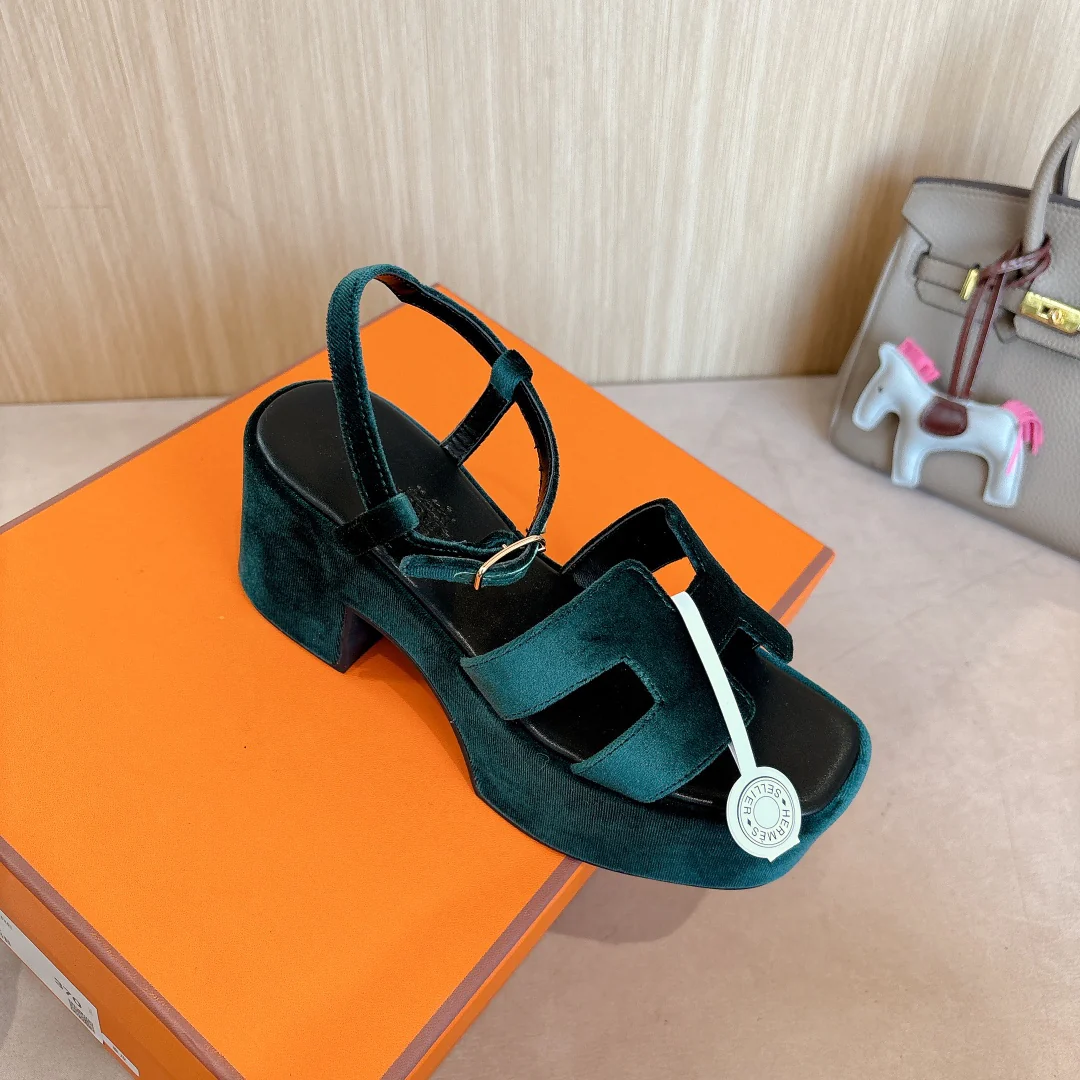 Босоножки на платформе Hermes 2024 на высоком каблуке - зеленые