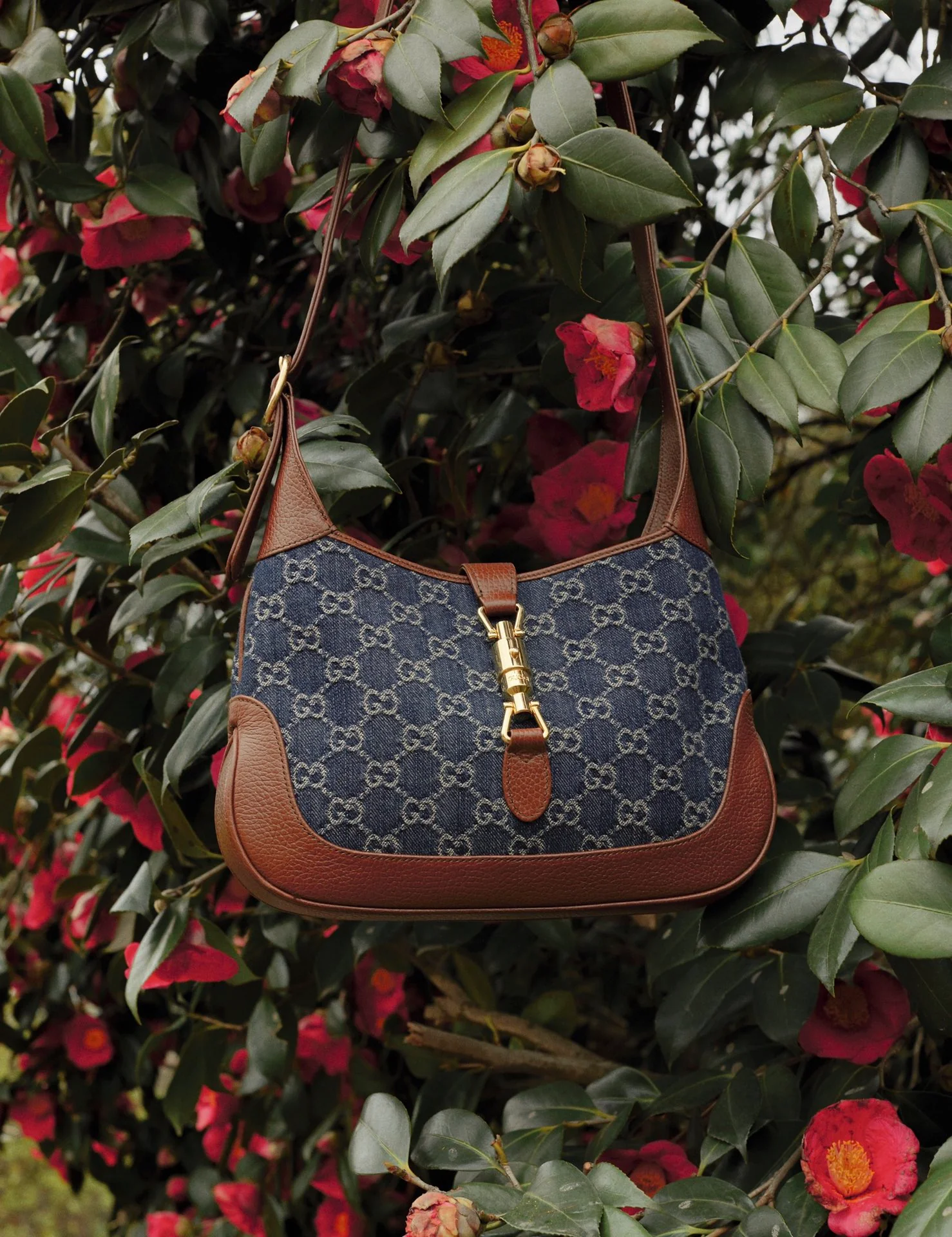 Gucci-经典 Jackie 丹宁牛仔帆布手袋-上身图参考 腋下包