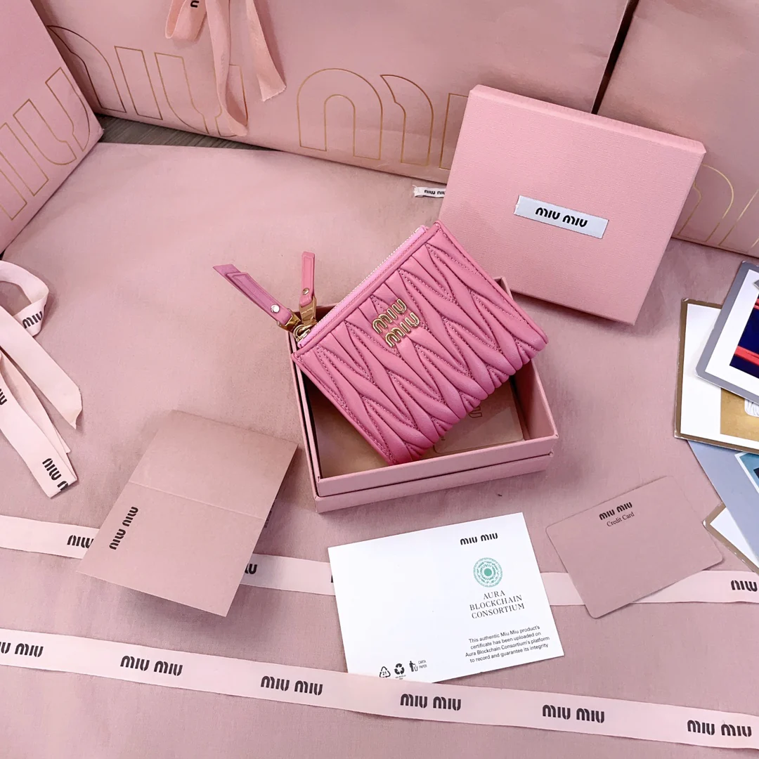 Miu Miu-5mv017-карманный-кошелек-маленький-розовый