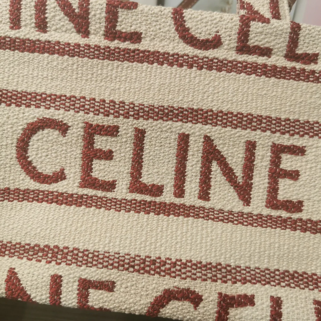 Сумка-шоппер Celine Cabas Thais, маленькая, красная (из махровой ткани)