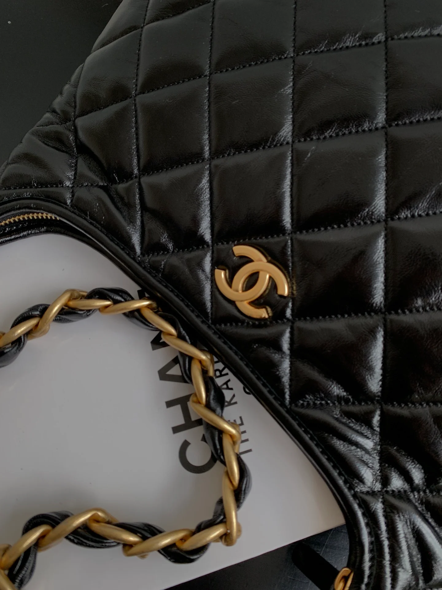 Сумка Chanel Hobo Chunky Chain Shoulder Bag, большая, черная.