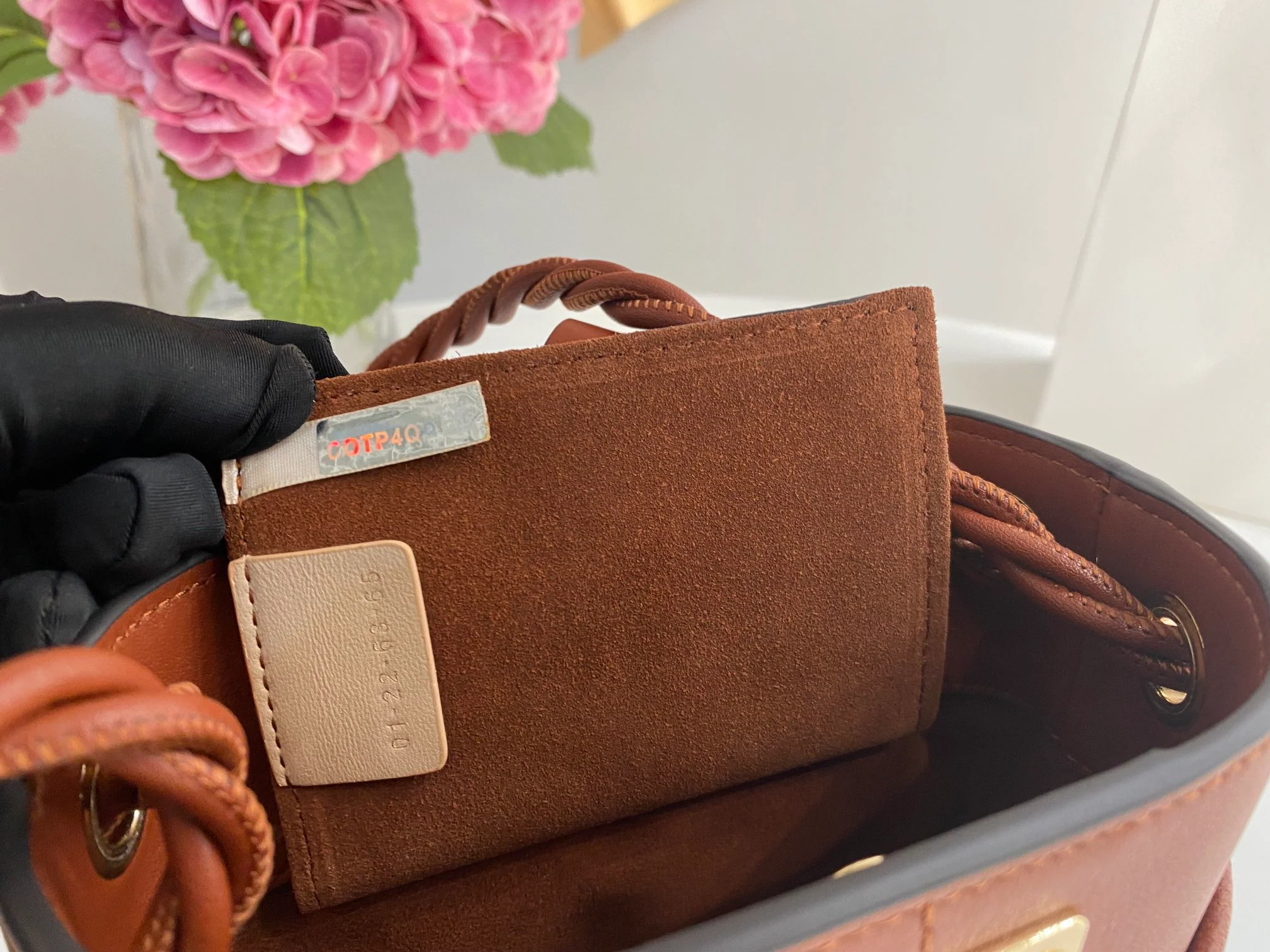 Сумка-ведро Chloe-key - коричневая, полностью кожаная.