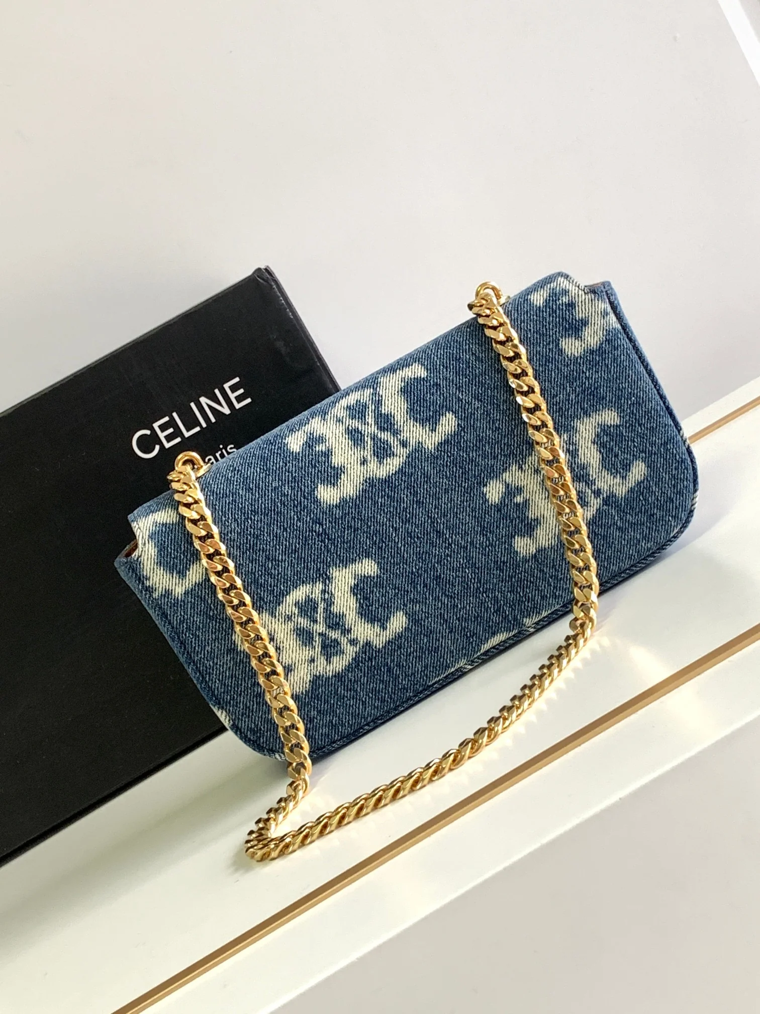 Сумка через плечо Celine Triomphe Denim Chain - маленькая