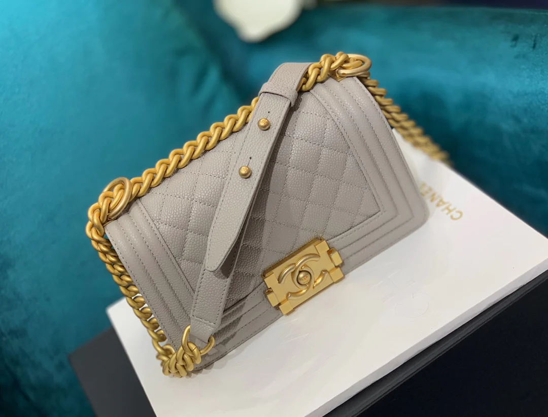 Chanel Boy - 20 см - 45