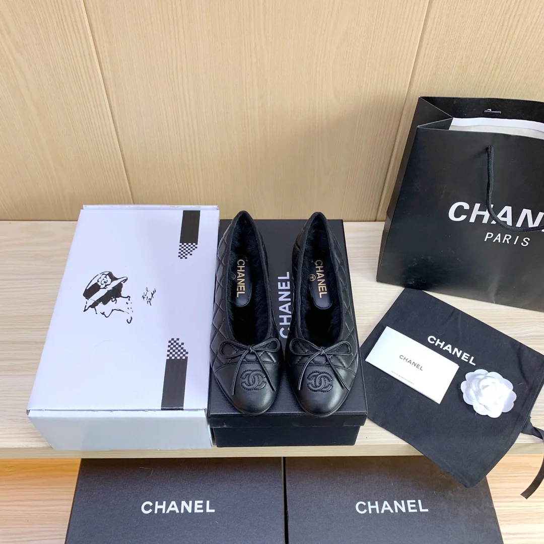 Chanel - Классические балетки - Вариант с кроличьим мехом - Черный с ромбовидным узором