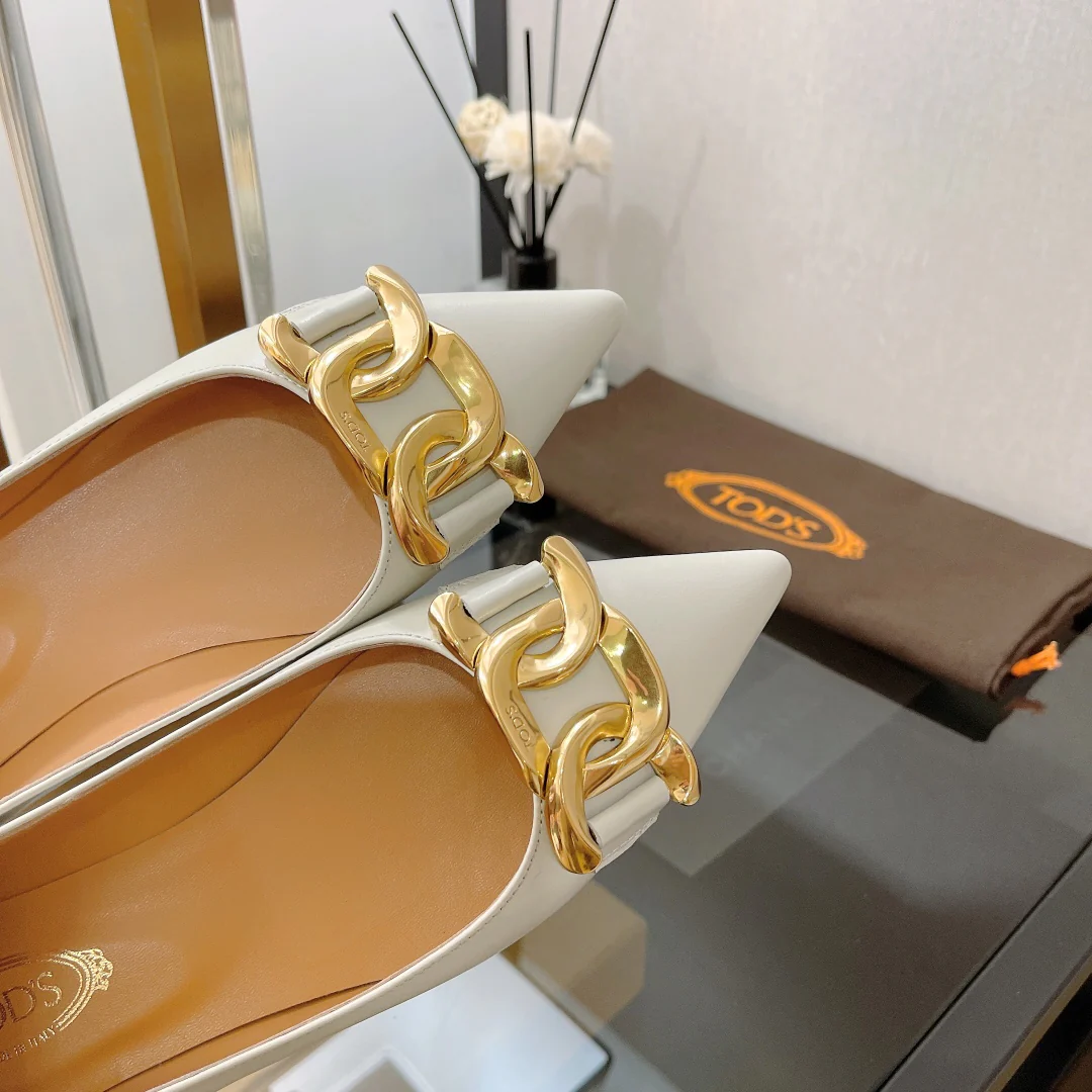 Туфли-балетки Tods с острым носком - 1