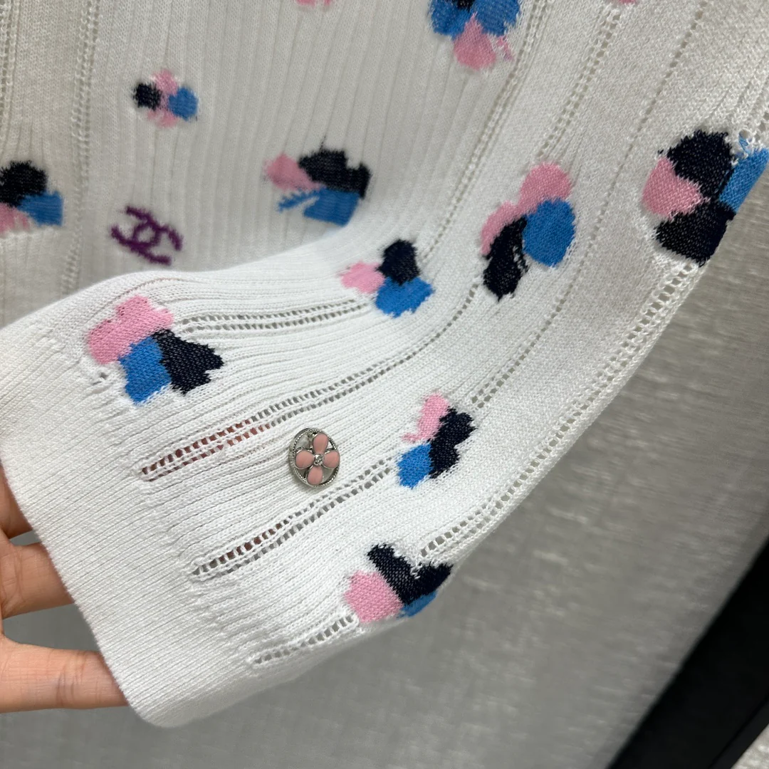 Chanel 2403 - Ажурный ребристый вязаный жилет - Белый