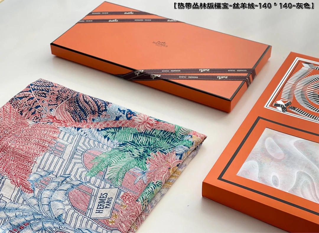 Носовой платок Hermes Tropical Jungle из кашемира (140 г)