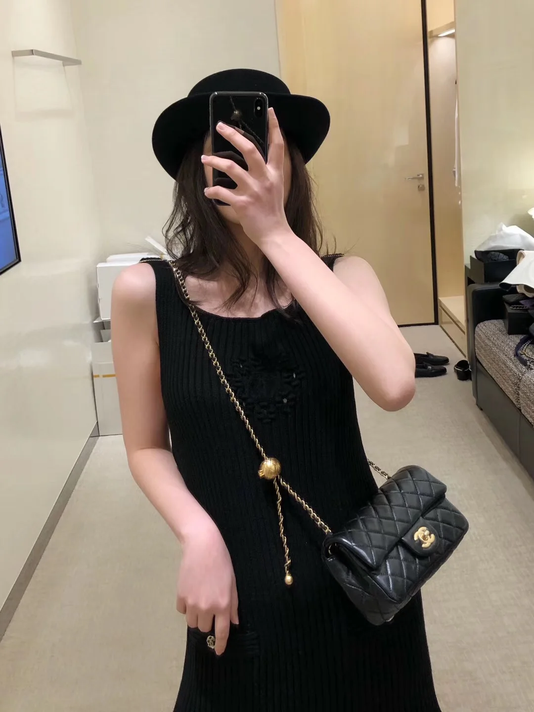 Сумка Chanel Golden Ball Flap Bag 2020, 20 см, 1 шт.