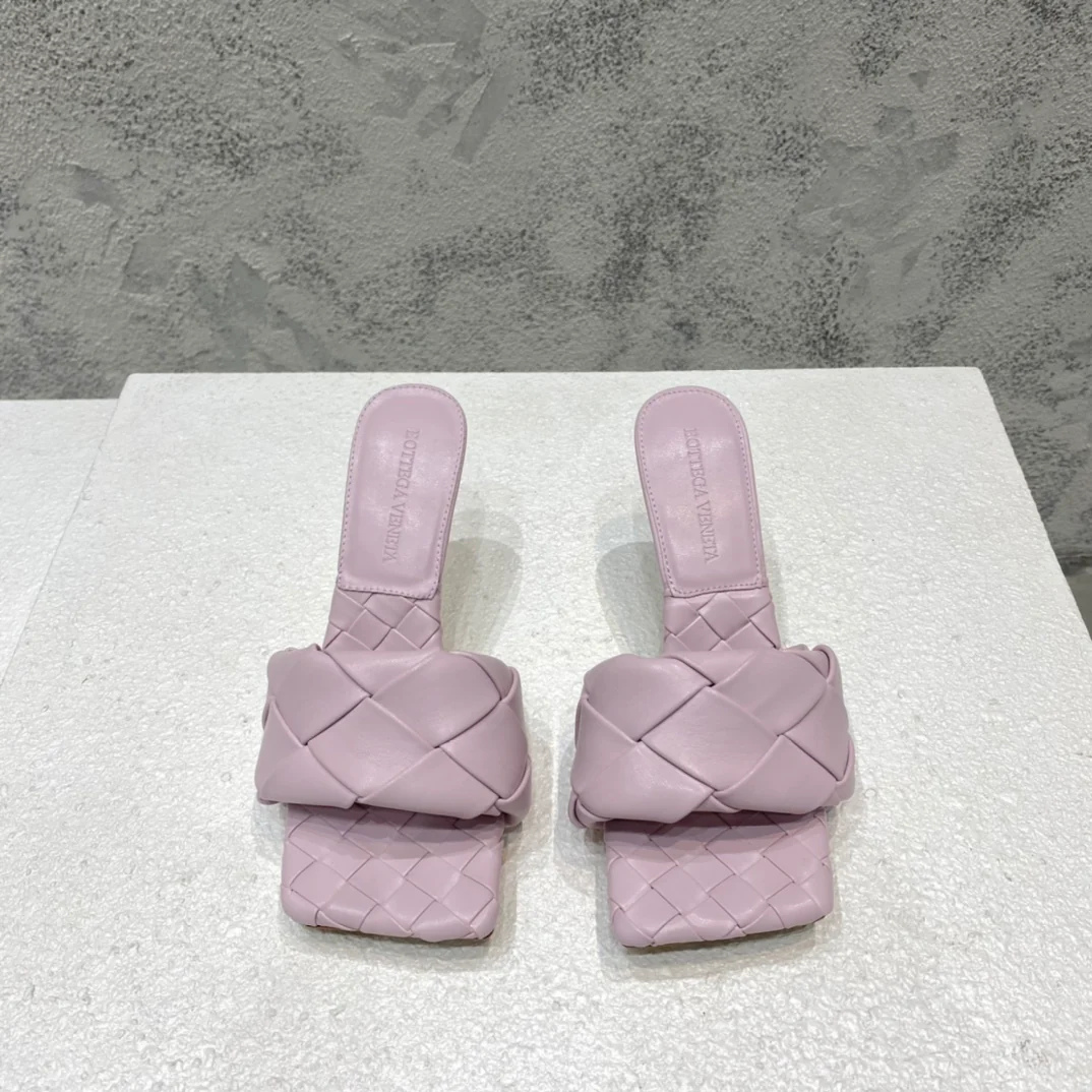 BV - Плетеные сандалии - Розовые