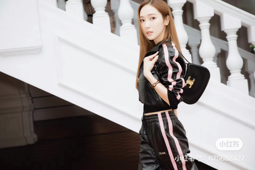 Сумка Celine Tillt - черная (подмышечная сумка)